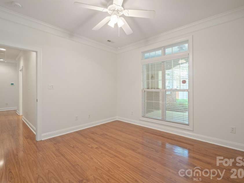 8845 Legacy Lake Lane, Charlotte, NC 28269.  MLS# CAR4434916, YatesRealty ID 57239. 