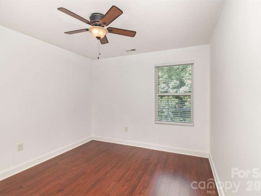 14038 Pinyon Pine Lane, Charlotte, NC 28215.  MLS# CAR4339783, YatesRealty ID 5724. 