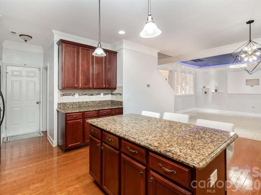 14038 Pinyon Pine Lane, Charlotte, NC 28215.  MLS# CAR4339783, YatesRealty ID 5724. 
