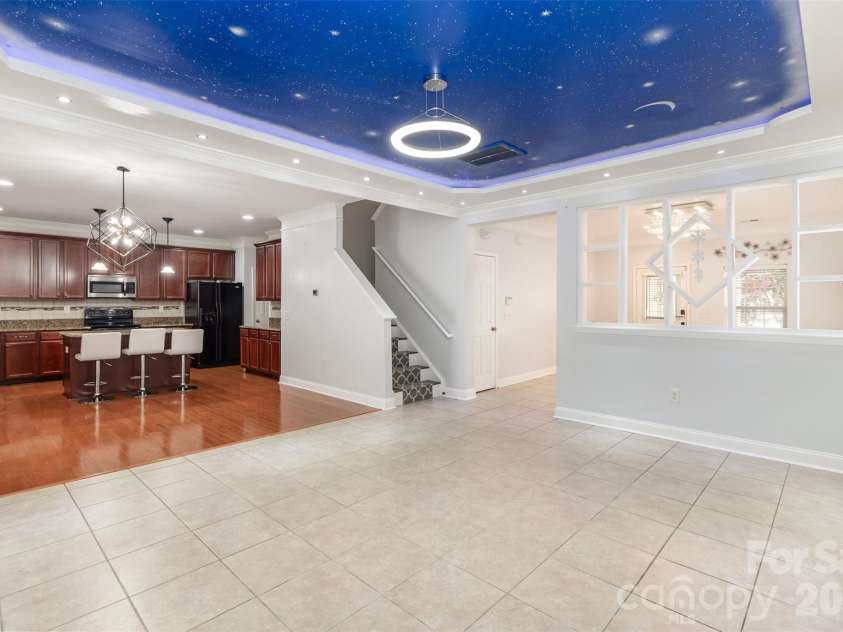 14038 Pinyon Pine Lane, Charlotte, NC 28215.  MLS# CAR4339783, YatesRealty ID 5724. 