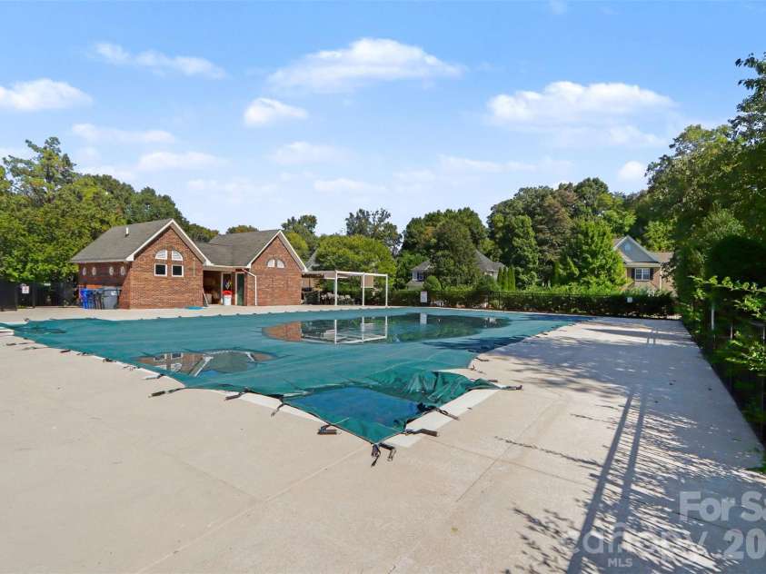 17028 Hampton Trace Road, Huntersville, NC 28078.  MLS# CAR4435476, YatesRealty ID 57242. Community Pool