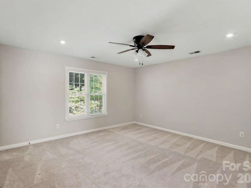 17028 Hampton Trace Road, Huntersville, NC 28078.  MLS# CAR4435476, YatesRealty ID 57242. Oversized Bonus