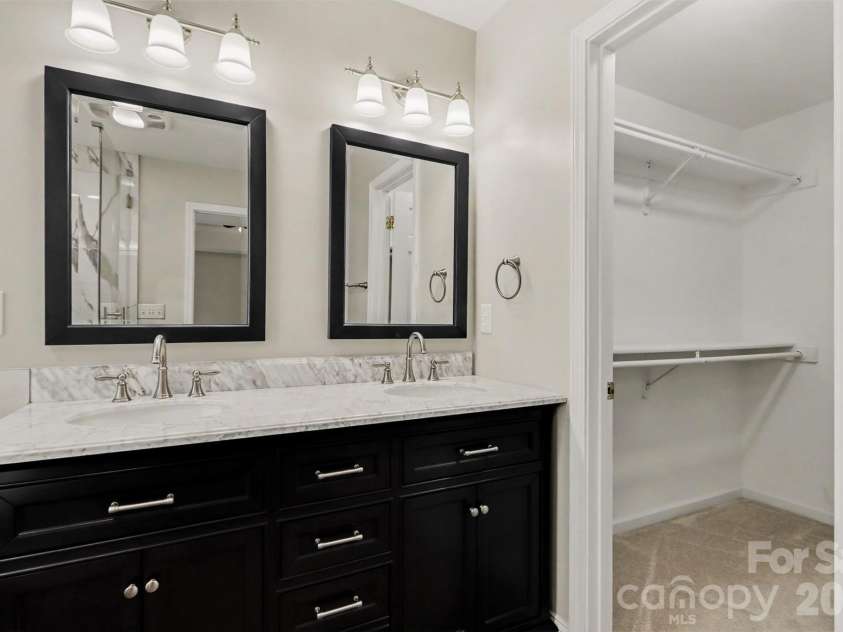 17028 Hampton Trace Road, Huntersville, NC 28078.  MLS# CAR4435476, YatesRealty ID 57242. Primary Dual Sink Vanity