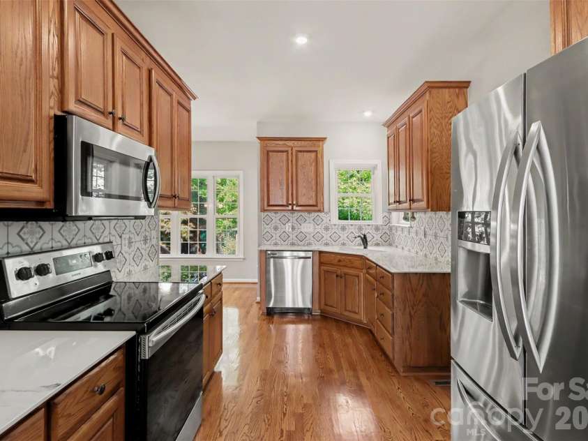 17028 Hampton Trace Road, Huntersville, NC 28078.  MLS# CAR4435476, YatesRealty ID 57242. Upgraded SS Appliances