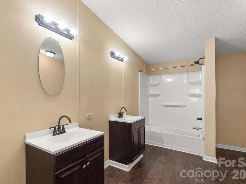 1201 Shiloh Drive, Lancaster, SC 29720.  MLS# CAR4431824, YatesRealty ID 57246. 
