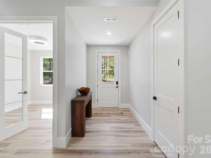 10120 Mini Ranch Road, Waxhaw, NC 28173.  MLS# CAR4432131, YatesRealty ID 57248. 