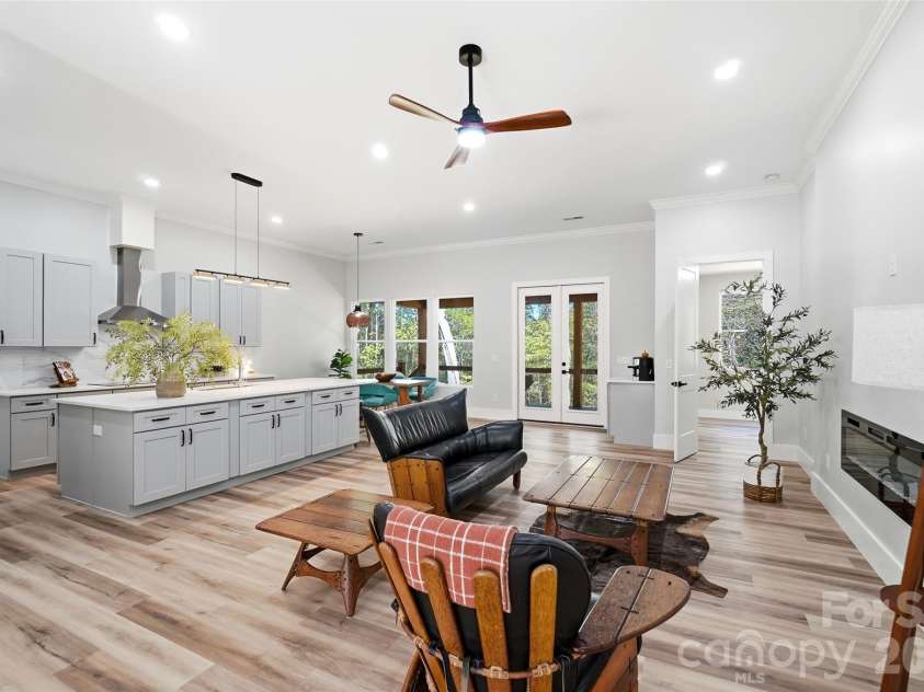 10120 Mini Ranch Road, Waxhaw, NC 28173.  MLS# CAR4432131, YatesRealty ID 57248. 