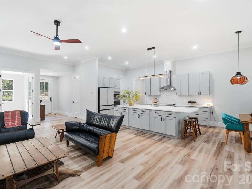 10120 Mini Ranch Road, Waxhaw, NC 28173.  MLS# CAR4432131, YatesRealty ID 57248. 