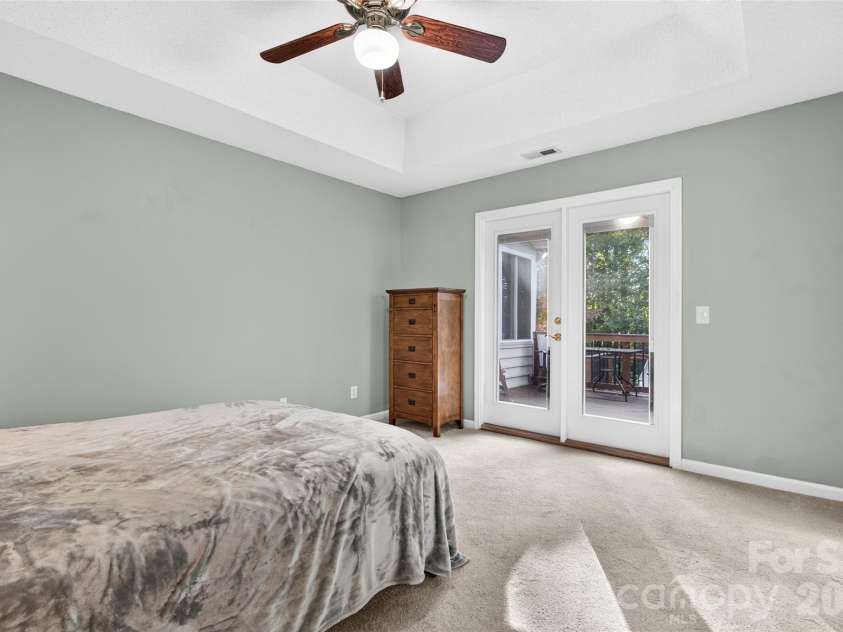 13510 Damson Drive, Huntersville, NC 28078.  MLS# CAR4430576, YatesRealty ID 57251. 