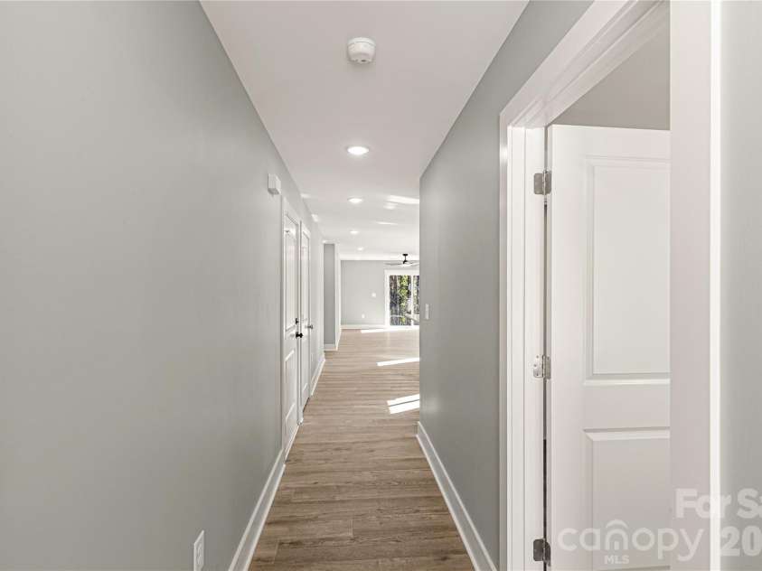 624 Fernwood Drive, Chester, SC 29706.  MLS# CAR4431445, YatesRealty ID 57259. 