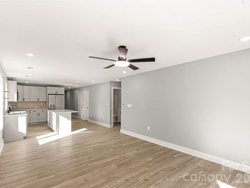 624 Fernwood Drive, Chester, SC 29706.  MLS# CAR4431445, YatesRealty ID 57259. 