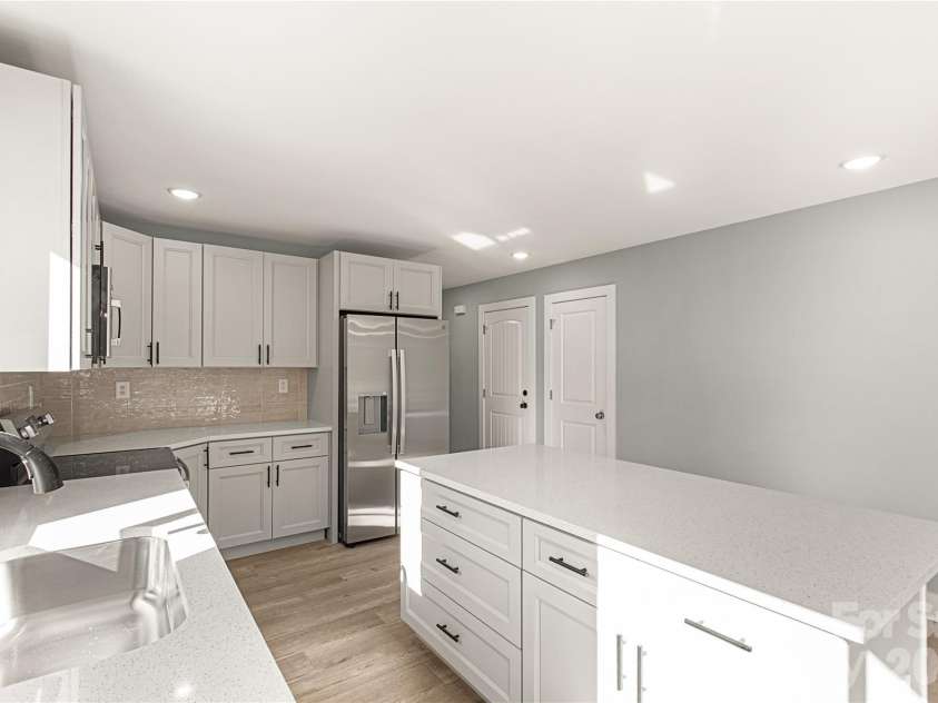 624 Fernwood Drive, Chester, SC 29706.  MLS# CAR4431445, YatesRealty ID 57259. 