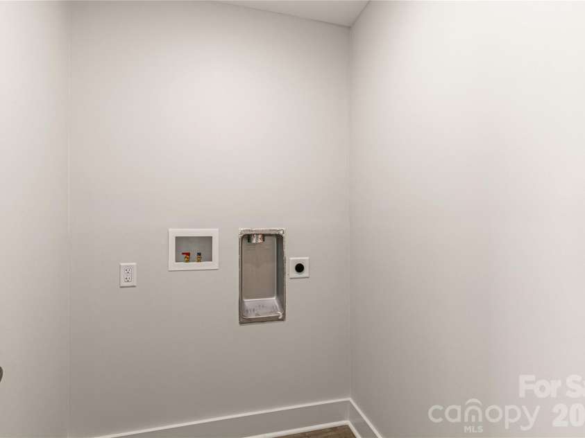 624 Fernwood Drive, Chester, SC 29706.  MLS# CAR4431445, YatesRealty ID 57259. 