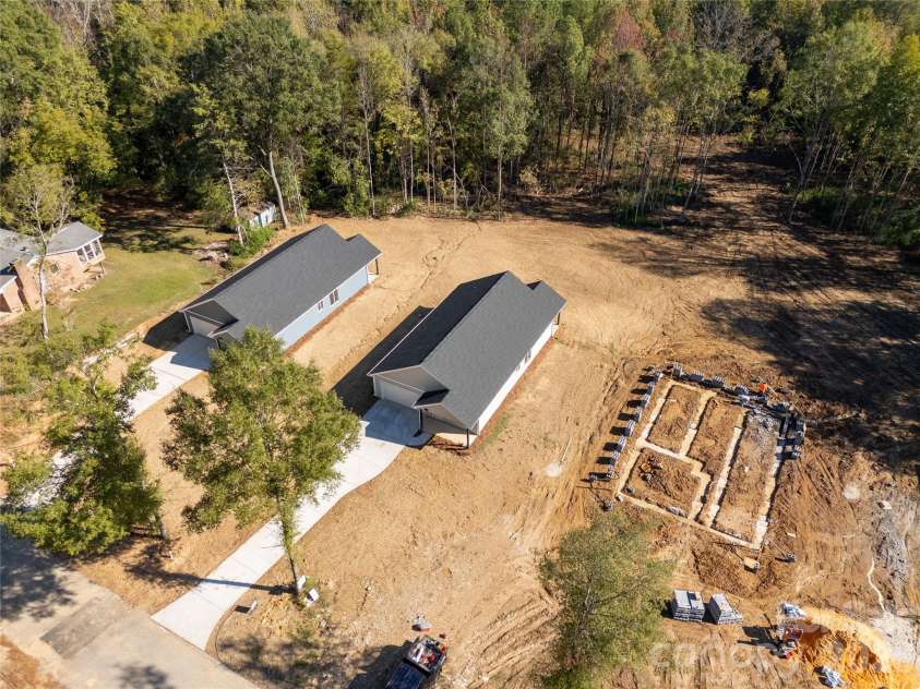 624 Fernwood Drive, Chester, SC 29706.  MLS# CAR4431445, YatesRealty ID 57259. 