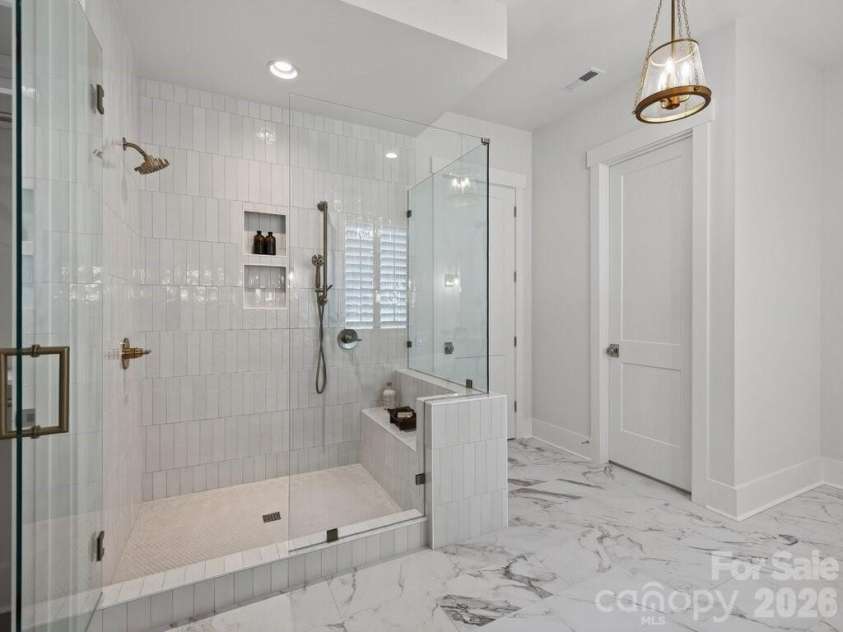 1002 Kingbird Lane, Clover, SC 29710.  MLS# CAR4355913, YatesRealty ID 5726. Primary bath