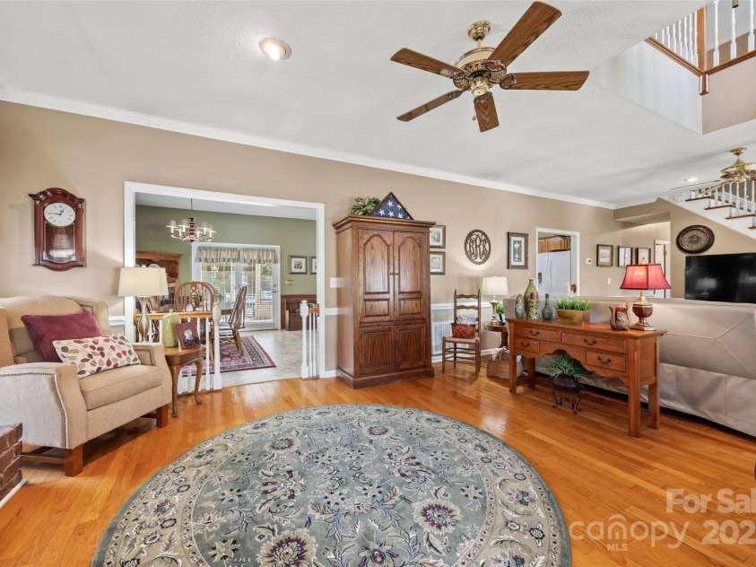 102 Sleaford Court, Dallas, NC 28034.  MLS# CAR4184527, YatesRealty ID 5726. 