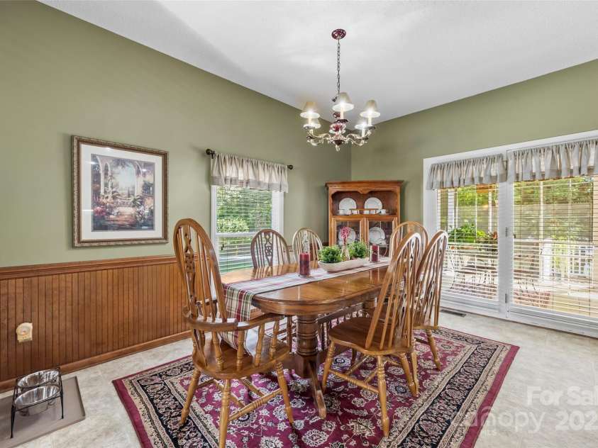 102 Sleaford Court, Dallas, NC 28034.  MLS# CAR4184527, YatesRealty ID 5726. 