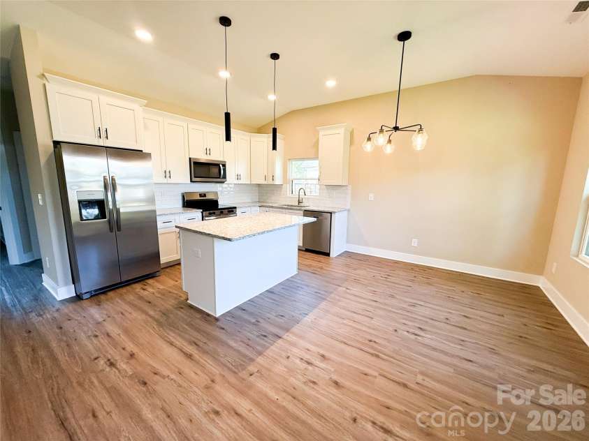 212 Bethpage Road, Kannapolis, NC 28081.  MLS# CAR4434080, YatesRealty ID 57262. Kitchen/dining