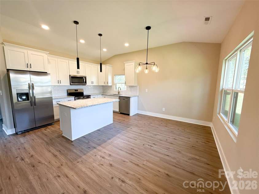 212 Bethpage Road, Kannapolis, NC 28081.  MLS# CAR4434080, YatesRealty ID 57262. Kitchen/dining