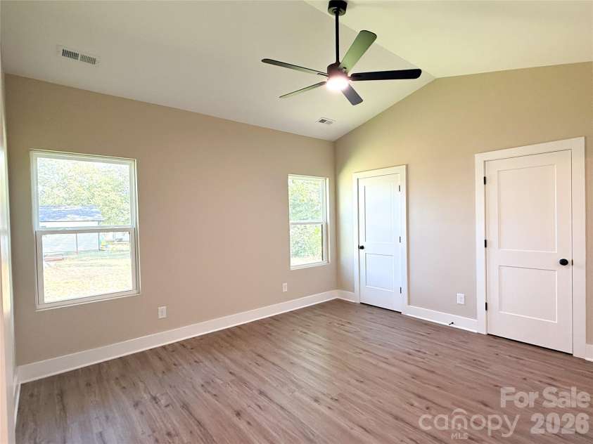 212 Bethpage Road, Kannapolis, NC 28081.  MLS# CAR4434080, YatesRealty ID 57262. Primary bedroom