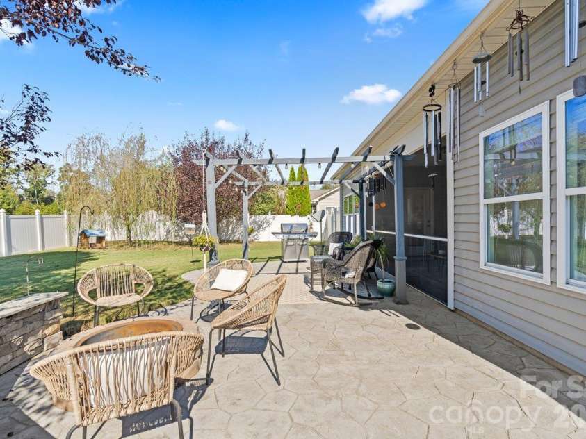 7007 Shaw Court, Indian Land, SC 29707.  MLS# CAR4434076, YatesRealty ID 57263. 