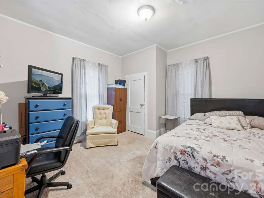 851 Old Charlotte Road, Concord, NC 28027.  MLS# CAR4434196, YatesRealty ID 57265. Guestroom