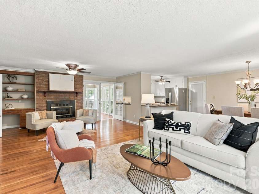 122 Keowee Circle, Indian Trail, NC 28079.  MLS# CAR4434216, YatesRealty ID 57266. 