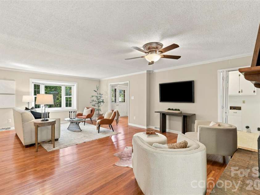 122 Keowee Circle, Indian Trail, NC 28079.  MLS# CAR4434216, YatesRealty ID 57266. 