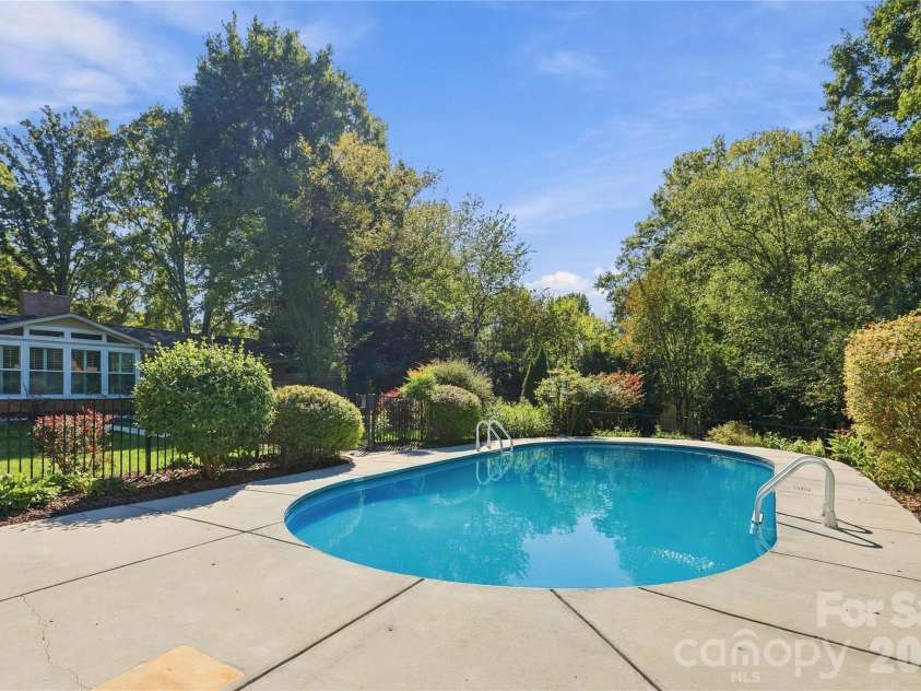 122 Keowee Circle, Indian Trail, NC 28079.  MLS# CAR4434216, YatesRealty ID 57266. 