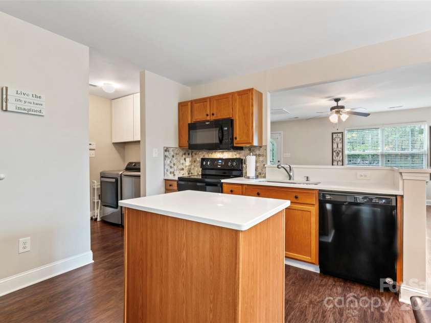 140 Camforth Drive, Mooresville, NC 28117.  MLS# CAR4241542, YatesRealty ID 5727. 