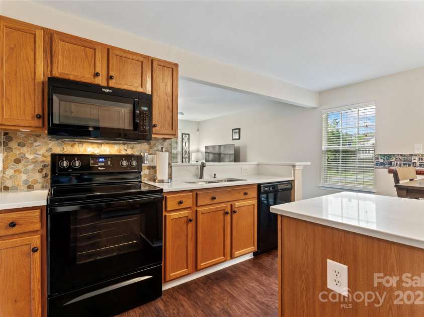 140 Camforth Drive, Mooresville, NC 28117.  MLS# CAR4241542, YatesRealty ID 5727. 