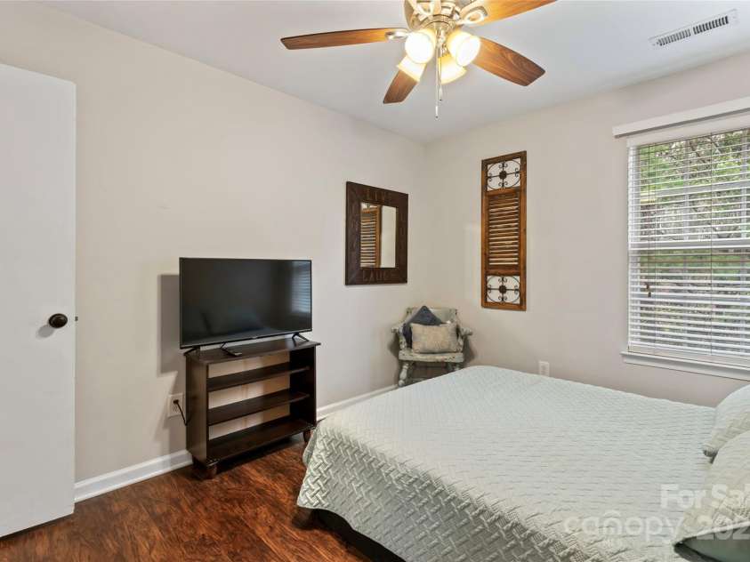 140 Camforth Drive, Mooresville, NC 28117.  MLS# CAR4241542, YatesRealty ID 5727. 
