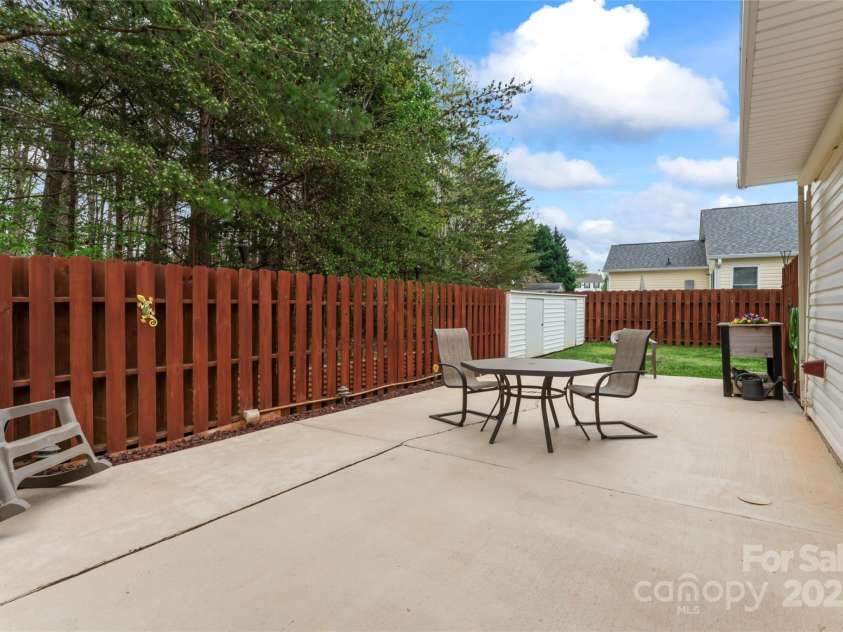 140 Camforth Drive, Mooresville, NC 28117.  MLS# CAR4241542, YatesRealty ID 5727. 