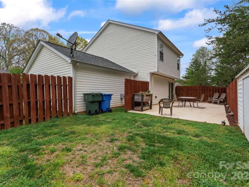 140 Camforth Drive, Mooresville, NC 28117.  MLS# CAR4241542, YatesRealty ID 5727. 
