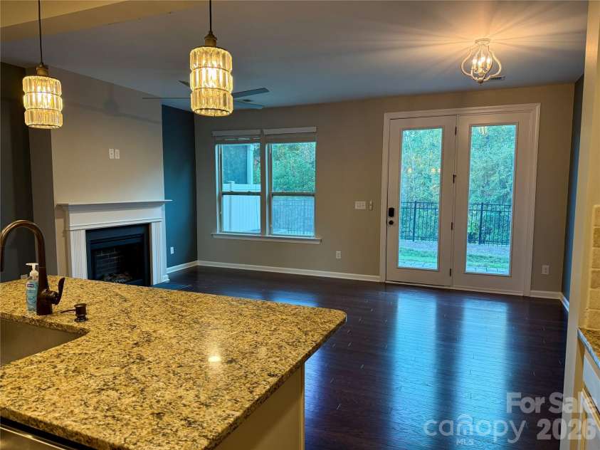 9441 Glenburn Lane, Charlotte, NC 28278.  MLS# CAR4434097, YatesRealty ID 57270. 
