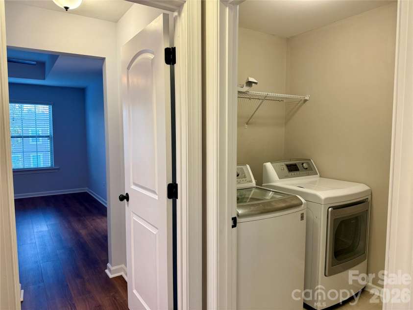 9441 Glenburn Lane, Charlotte, NC 28278.  MLS# CAR4434097, YatesRealty ID 57270. 