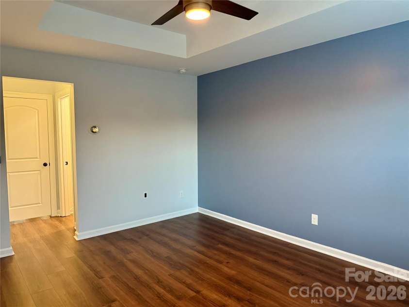9441 Glenburn Lane, Charlotte, NC 28278.  MLS# CAR4434097, YatesRealty ID 57270. 