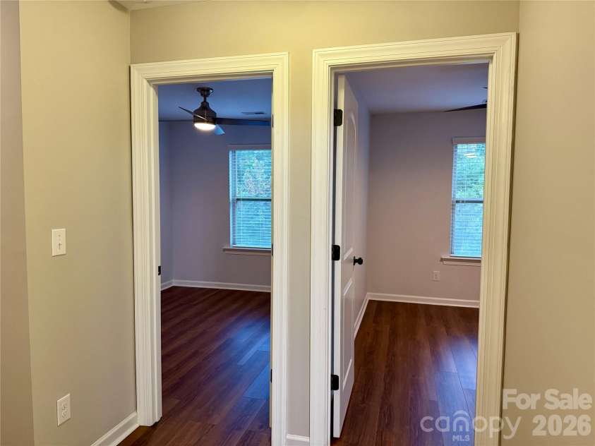9441 Glenburn Lane, Charlotte, NC 28278.  MLS# CAR4434097, YatesRealty ID 57270. 