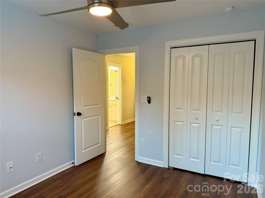 9441 Glenburn Lane, Charlotte, NC 28278.  MLS# CAR4434097, YatesRealty ID 57270. 