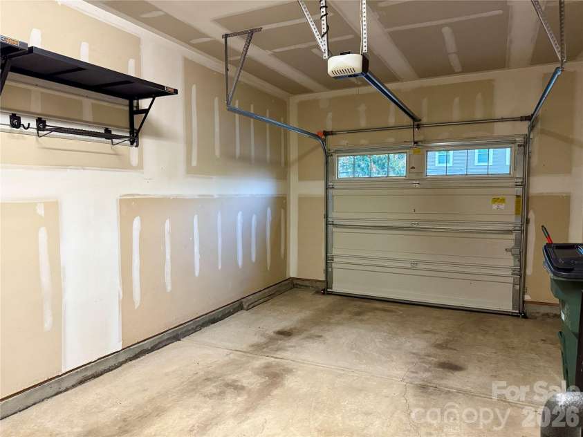 9441 Glenburn Lane, Charlotte, NC 28278.  MLS# CAR4434097, YatesRealty ID 57270. 