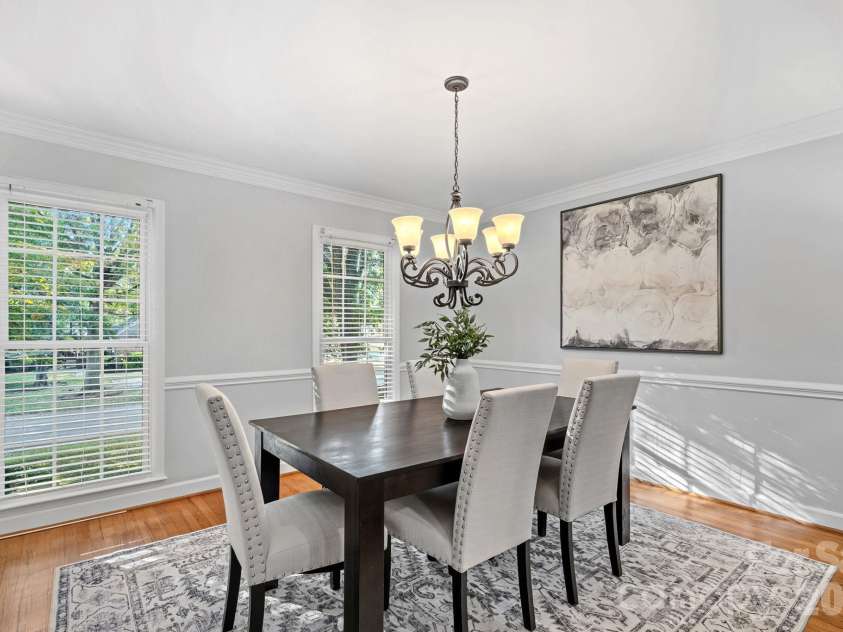 2716 Oldenway Drive, Charlotte, NC 28269.  MLS# CAR4433195, YatesRealty ID 57275. 