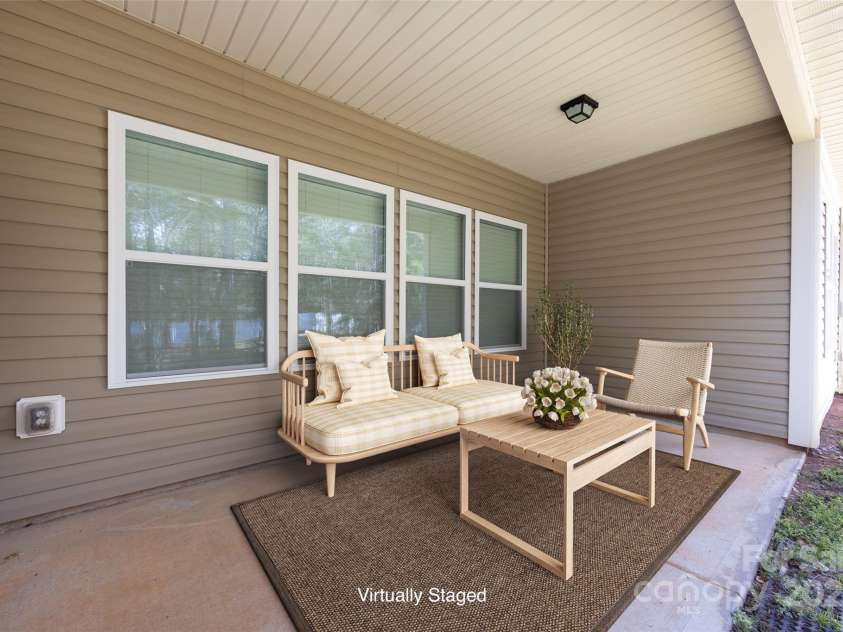 6615 Buck Horn Place, Waxhaw, NC 28173.  MLS# CAR4234328, YatesRealty ID 5728. 