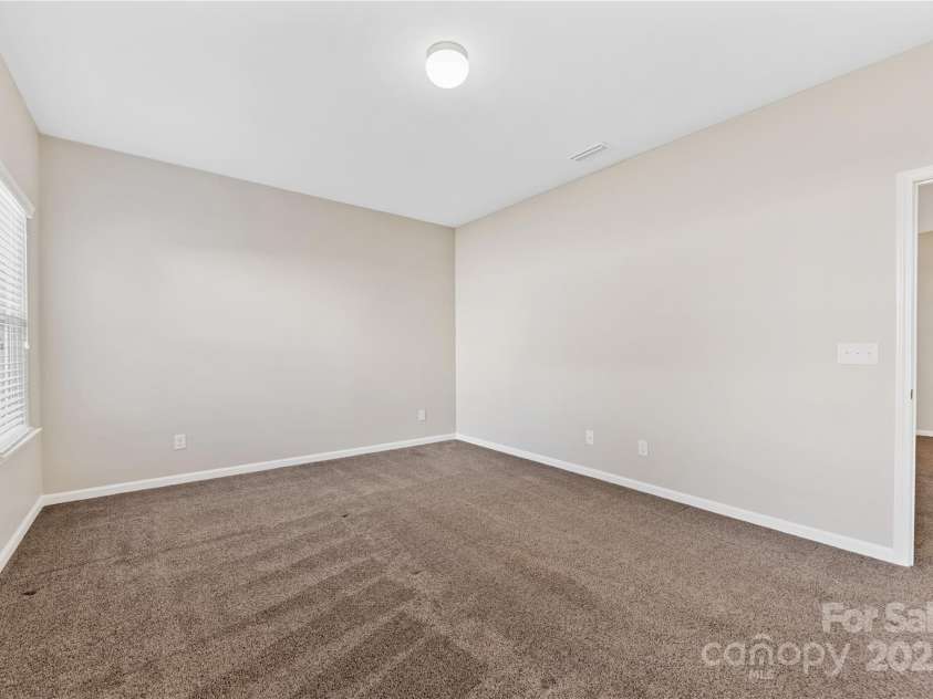 6615 Buck Horn Place, Waxhaw, NC 28173.  MLS# CAR4234328, YatesRealty ID 5728. Primary Bedroom