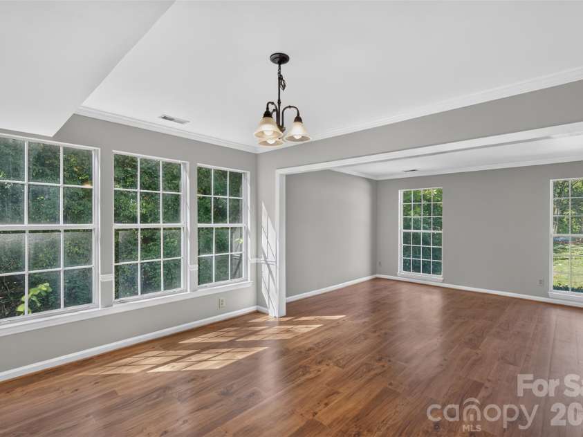 12427 Woodside Falls Road, Pineville, NC 28134.  MLS# CAR4435585, YatesRealty ID 57280. 