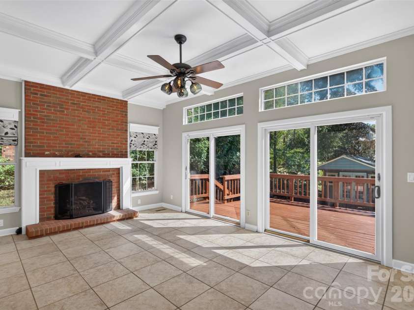 12427 Woodside Falls Road, Pineville, NC 28134.  MLS# CAR4435585, YatesRealty ID 57280. 