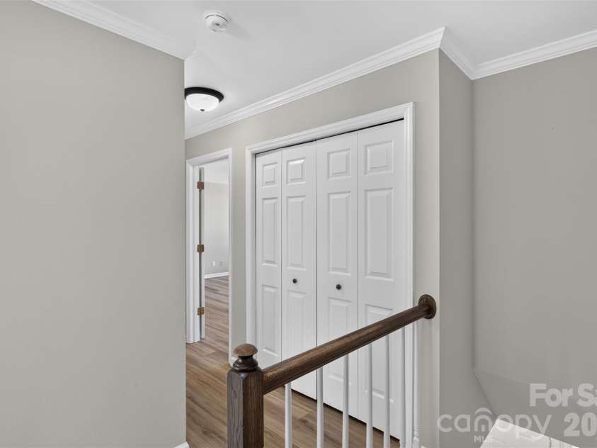 12427 Woodside Falls Road, Pineville, NC 28134.  MLS# CAR4435585, YatesRealty ID 57280. 