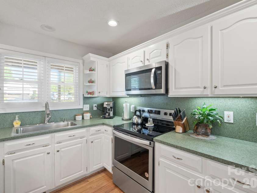 1459 Angela Court, Lincolnton, NC 28092.  MLS# CAR4434587, YatesRealty ID 57282. 