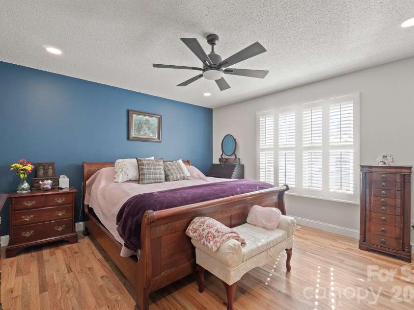 1459 Angela Court, Lincolnton, NC 28092.  MLS# CAR4434587, YatesRealty ID 57282. 