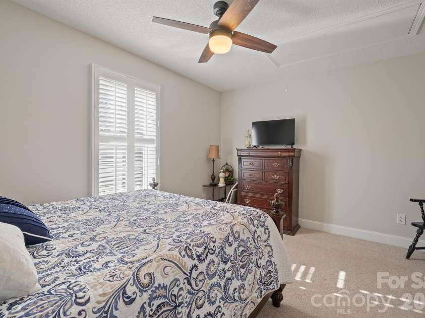 1459 Angela Court, Lincolnton, NC 28092.  MLS# CAR4434587, YatesRealty ID 57282. 