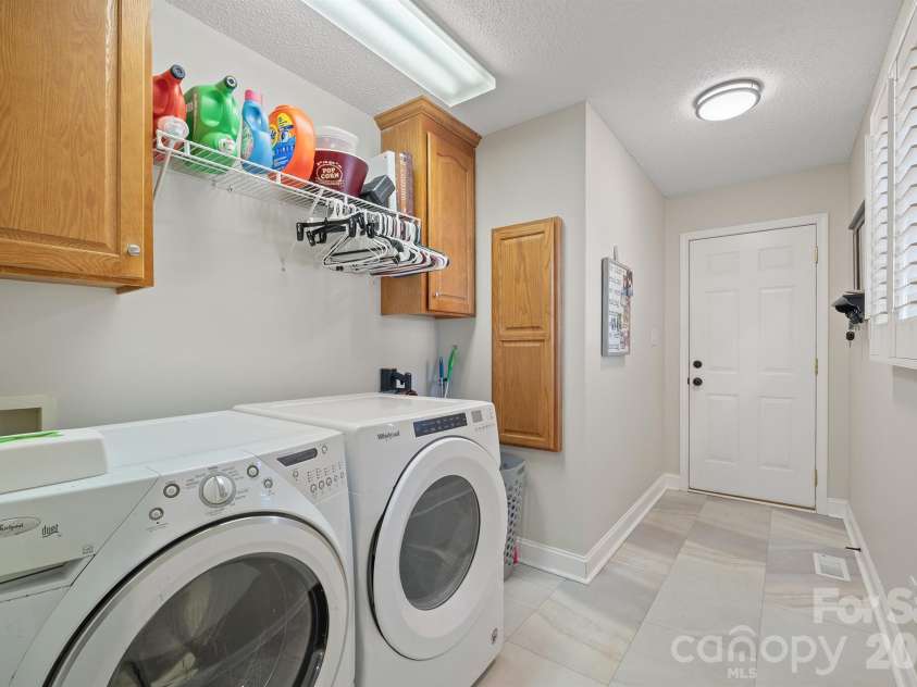 1459 Angela Court, Lincolnton, NC 28092.  MLS# CAR4434587, YatesRealty ID 57282. 